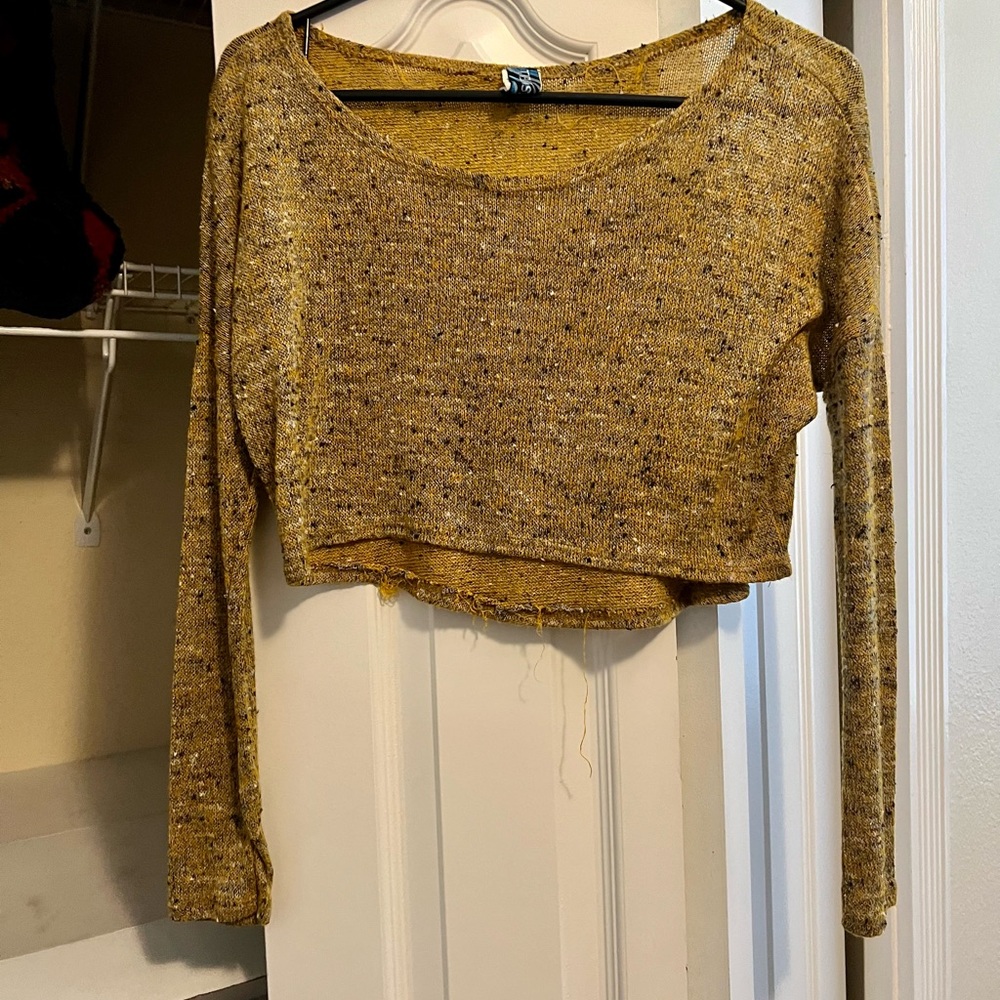 Swell crop top size small